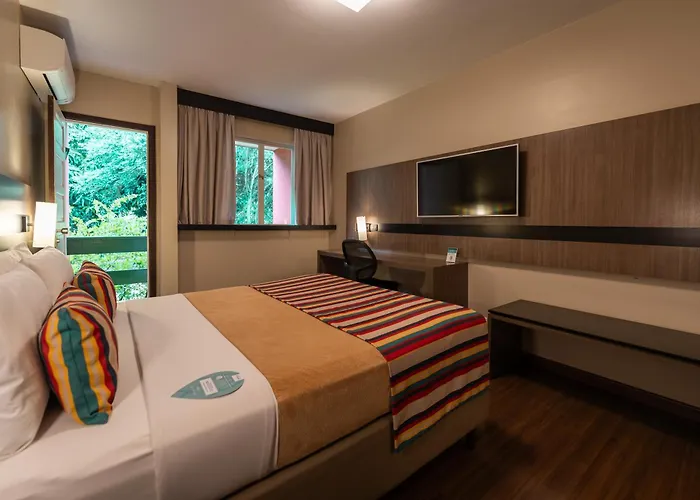 Hotel Deville Express Guaira