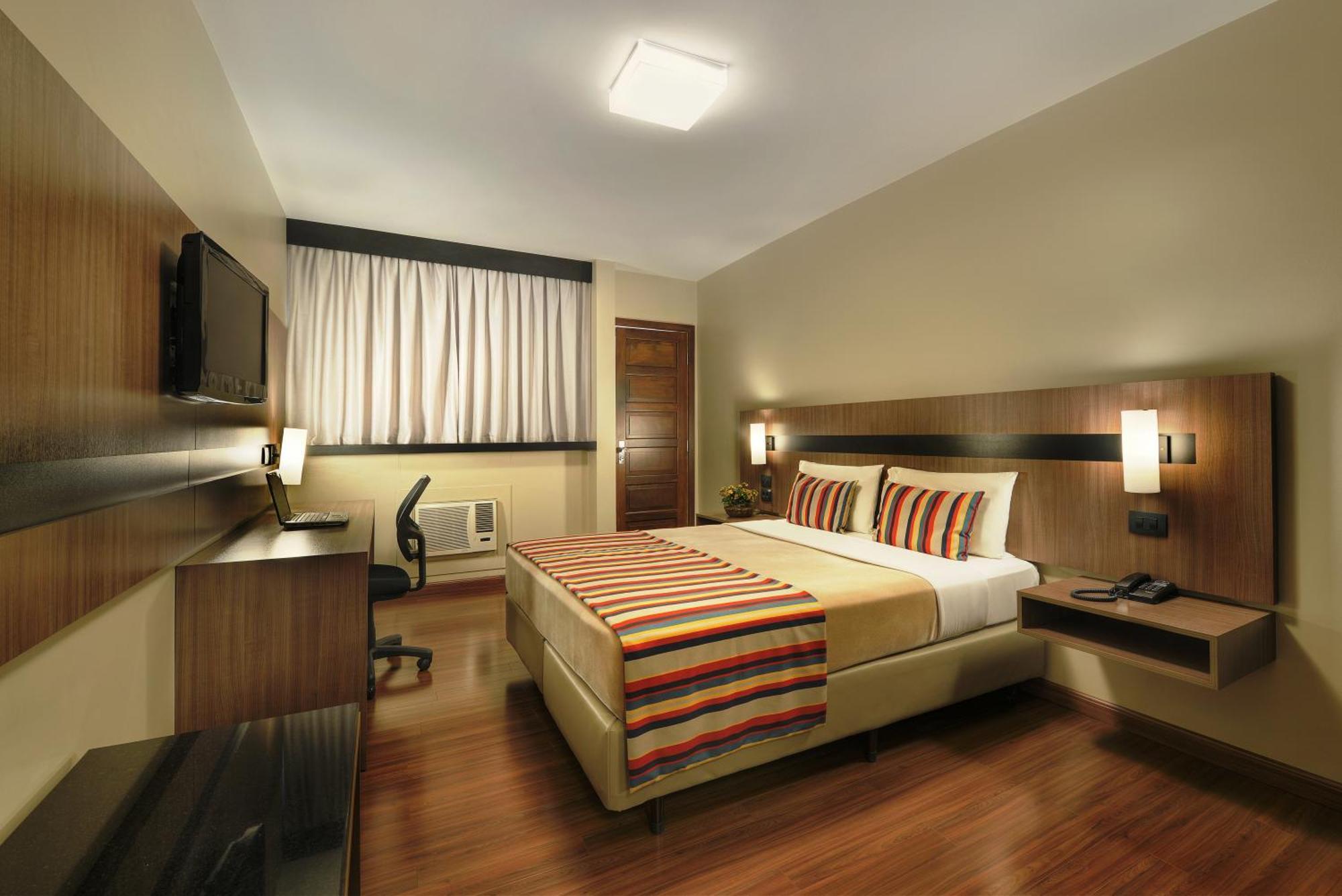 Hotel Deville Express Guaira (Parana)