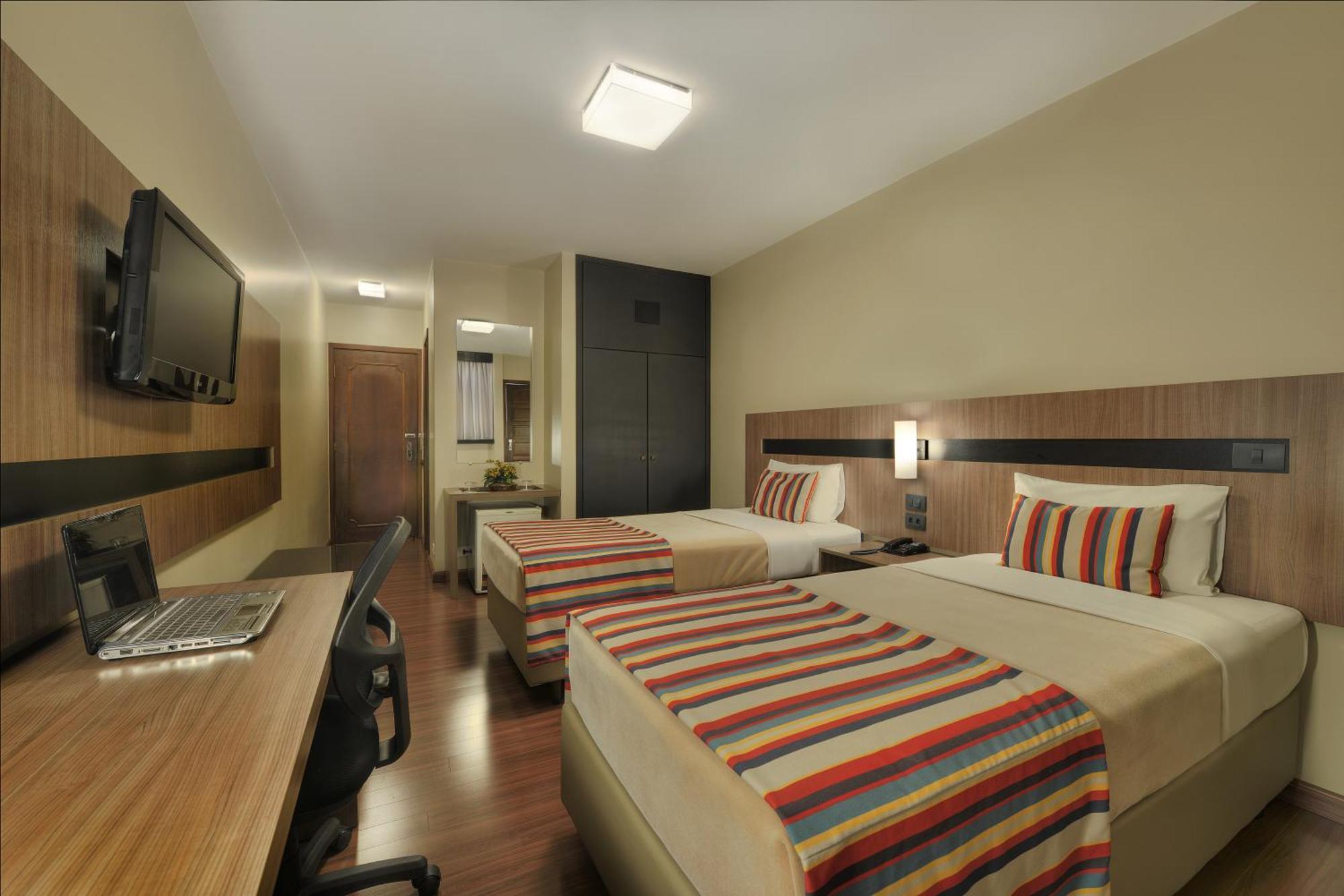 Deville Express Hotel 3*
