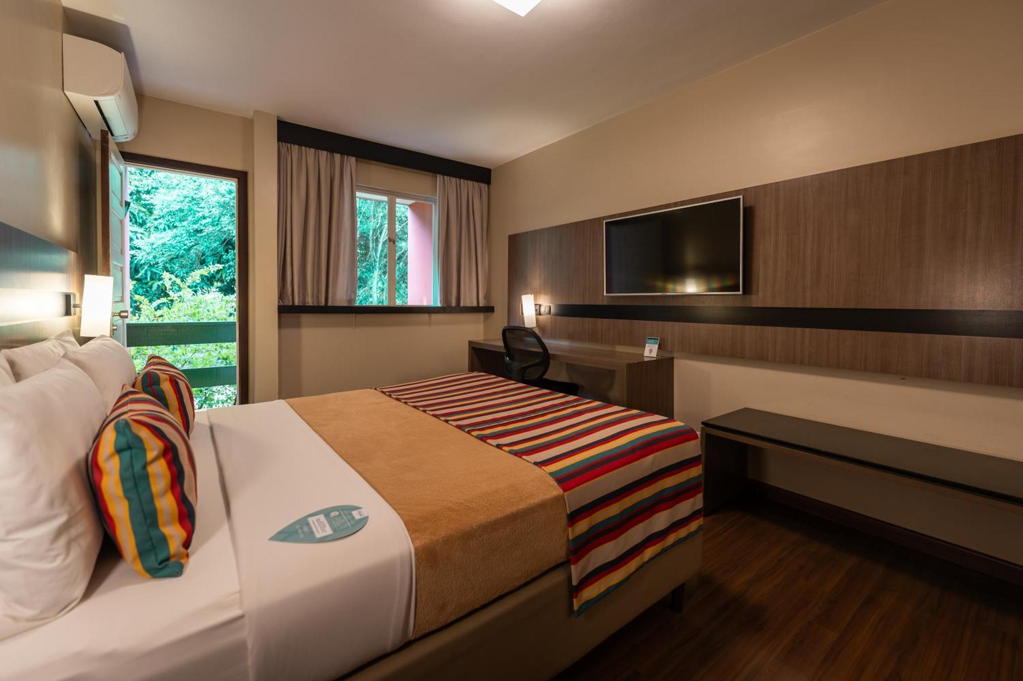 Hotel Deville Express Guaira (Parana)