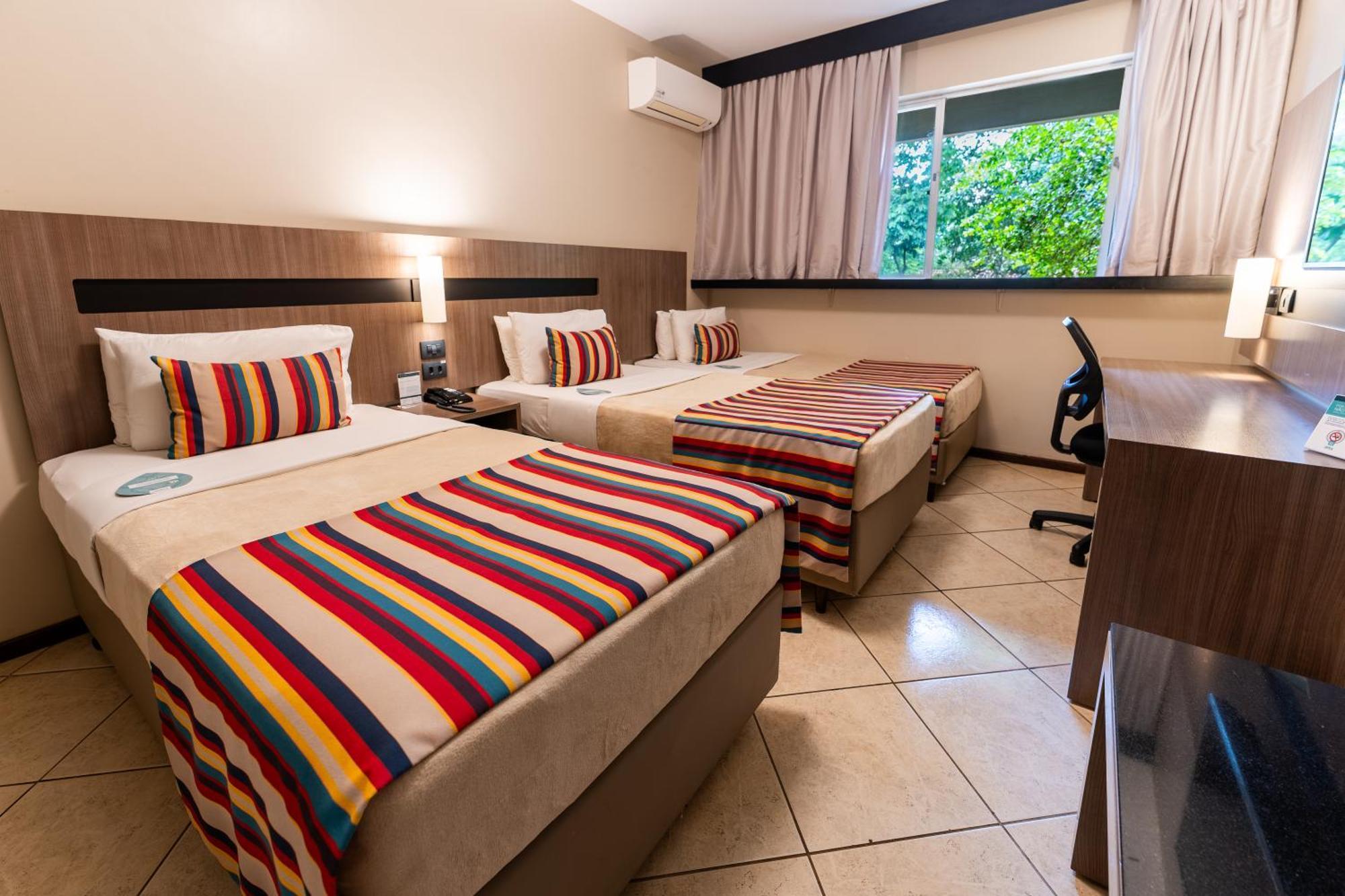 Hotel Deville Express Guaira (Parana)