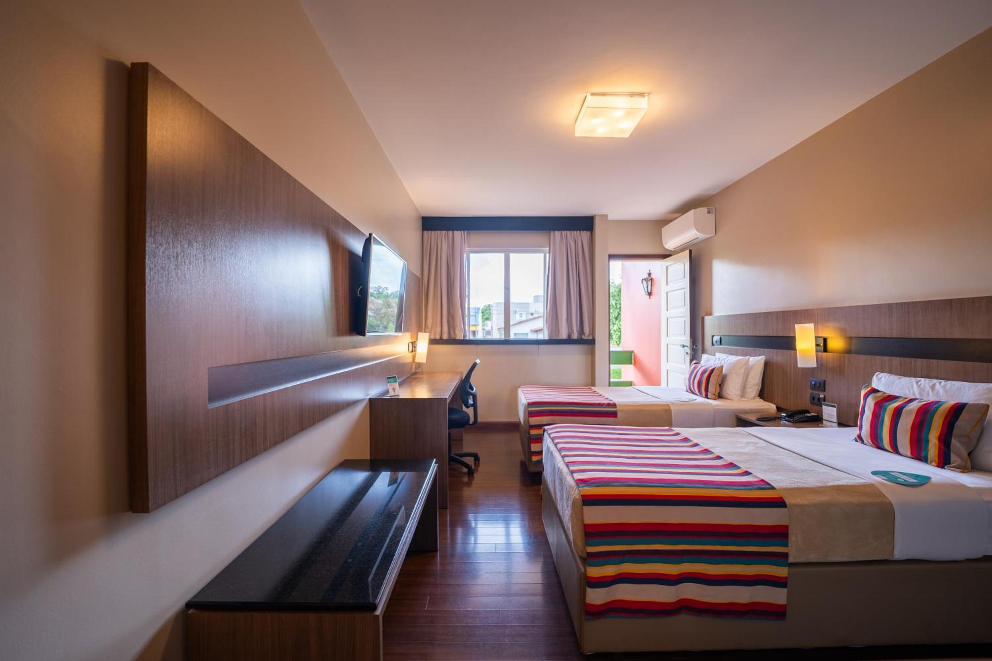 Hotel Deville Express 3*