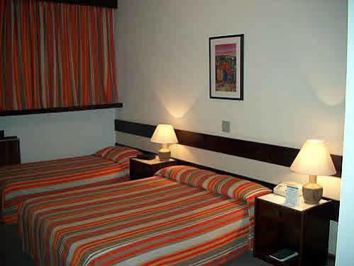 Deville Express Hotel