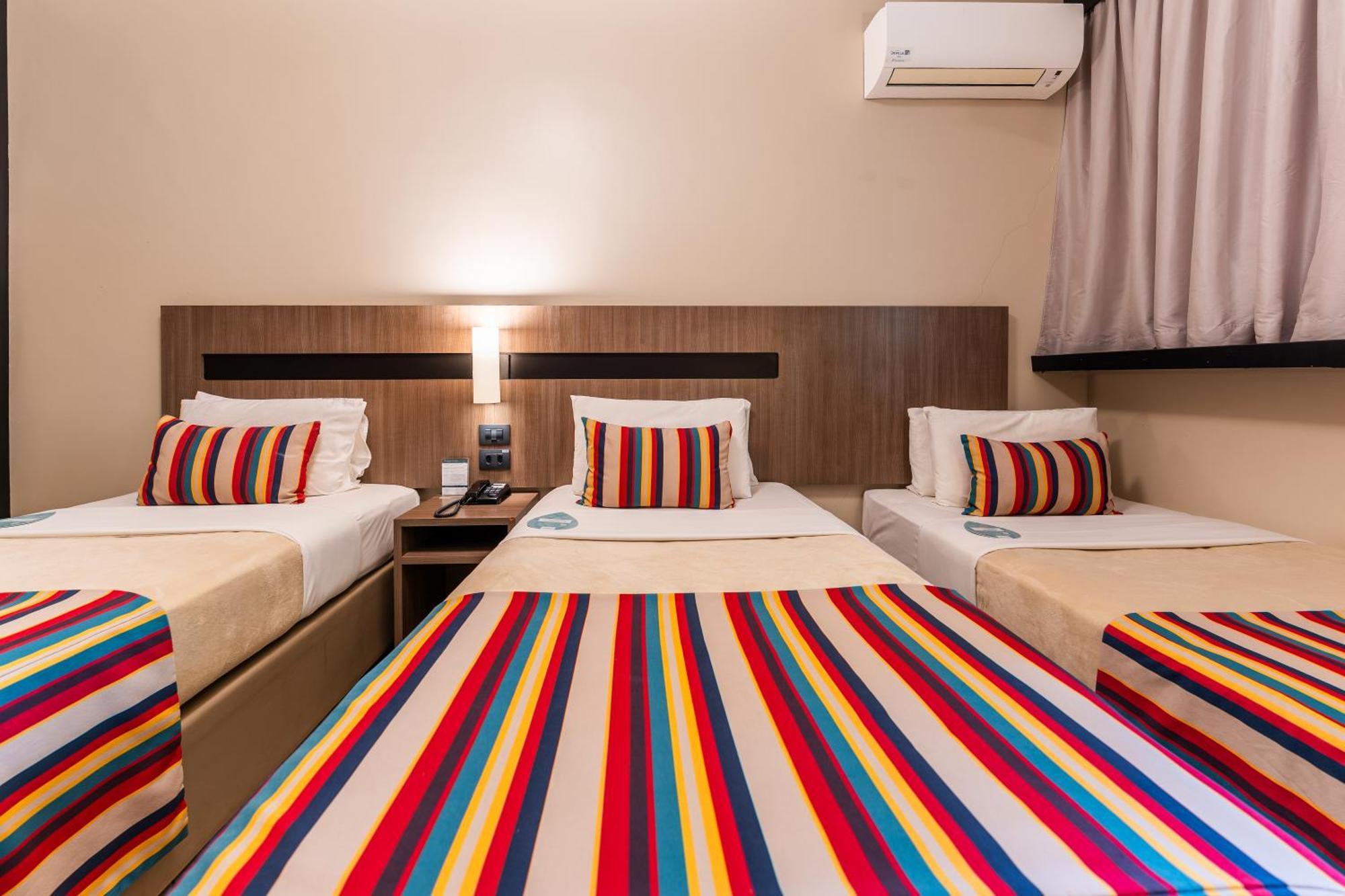 Deville Express Hotel